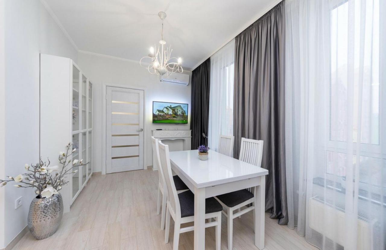 Lux Appartment, Kiev, Comfort Town Ngoại thất bức ảnh